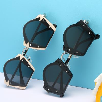 China Fashion Sunglasses Shape Irregular Babies Sunglasses New Kids Polarized Sunglasses Baby Boy for sale