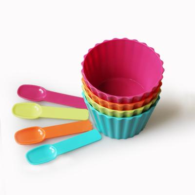 China Wholesale 13oz 400ml Reusable Reusable Plastic Sauce Yogurt Dessert Food Container Ice Cream Cup With Spoon for sale