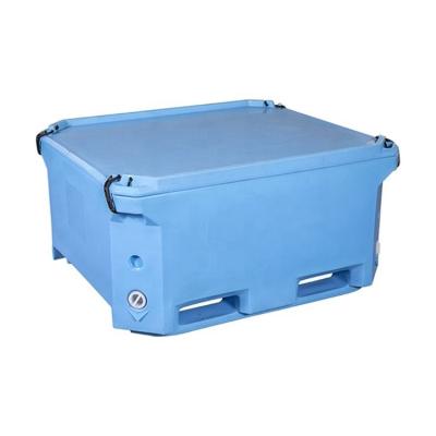 China Low MOQ PE+PU Commercial Plastic Seafood Containers For Fish Storage And Farming for sale