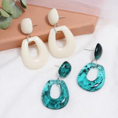 China Vintage Temperament Female Cavity Fashion Geometric Acrylic Resin Circle Environmental Friendly Earrings for sale