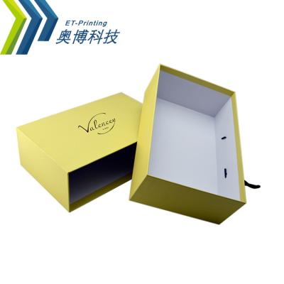 China Recyclable Custom Logo Printing Cheap Drawer Style Corrugated Shoe Packaging Paper Box With Handle for sale