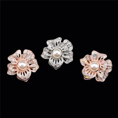 China Popular Korean Style Safety Pin Brooch Rhinestone Women Brooch Alloy Flower Brooches for sale