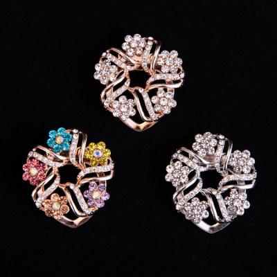 China Popular wholesale fashion pretty silk scarf pins beautiful rhinestone brooches for sale