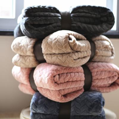 China China Factory Wholesale Anti-Static Cable Jacquard Plush Blanket Soft Warm Comfortable Flannel Plush Blanket Customized Colors for sale