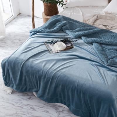 China Wholesale High Quality Sherpa Anti-Static Scratching Plush Blanket Soft Warm Plush Flannel Throw Blanket for sale