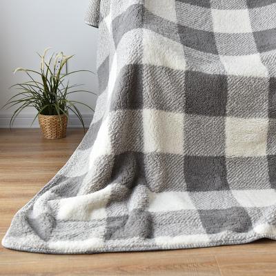 China Anti Static Buffalo Plaid Printed Sherpa Blankets With Whip Stitch Customized Patterns for sale