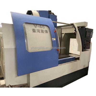 China Original Taiwan V-40 machine repair shops leadwell 1060 machining center machine repairs second hand machining center MITSUBISHI vertical CNC system 3 steps for sale