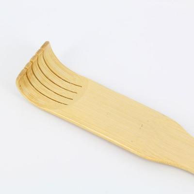 China Personalized Handheld Massager Solid Wood Bamboo Neck Scratcher Body Itch Back Scratcher Stylish Solid Wood Massager for sale