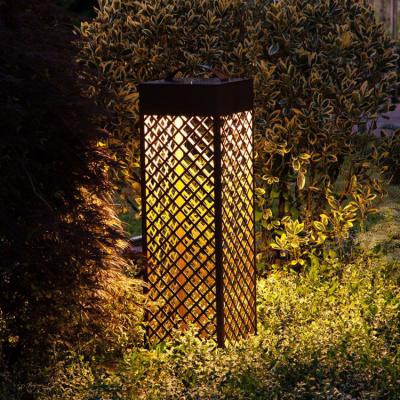 中国 Dustproof Corten Steel Outdoor Led Bollard Lights Illuminate Your Outdoor Space 販売のため