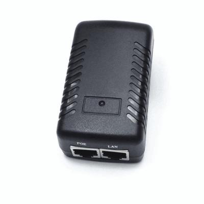 中国 POE インジェクター イーサネット アダプター 48V 500mA IP 電話/カメラの電源用の壁プラグ 販売のため