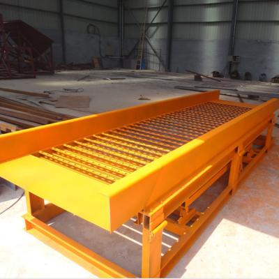 China Small Scale Alluvial Gold Mining Washing Gold Vibrating Sluice For Gold Baking for sale