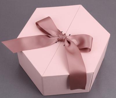 China Recycled materials store luxury pink hexagon shape gift paper mailer box chocoloate cardboard packaging box with custom logo for valentines day for sale