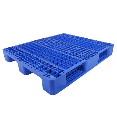 China Four Way Entry Rackable Anti-Slip Exterior Entry Plastic Pallet TK1210W 3 Way 3 Skids for sale