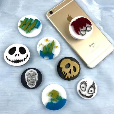 China Viable Fast Delivery Halloween Resin Phone Grip Silicone Mold Shiny Badge Reel Mold For Decoration for sale