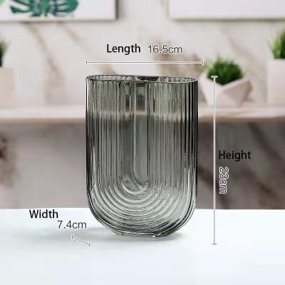 Cina Decorazione di Vaso di Vetro da 23 cm L'aggiunta perfetta alla tua collezione moderna di vetro per salotto camera da letto arredamento domestico in vendita