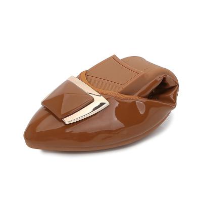 China fashion trend sh12412a leather foldable soft bottom metal buckle loafers women shoes ballet flat shoes 35 - 46 for sale