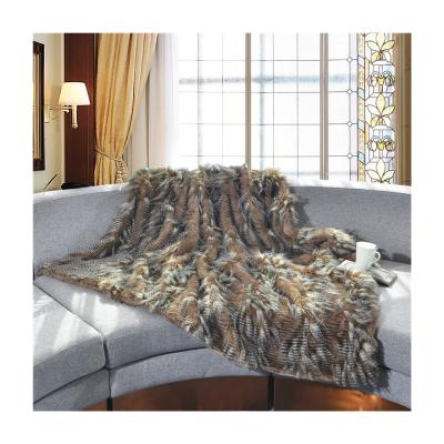 China China Factory Wholesale Wearable Portable Fleece Blanket Acrylic Faux Fur Throw Blanket for sale