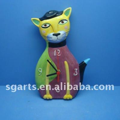 China Modern British Ceramic Cat Clock Design Painted Ceramic Cats for sale