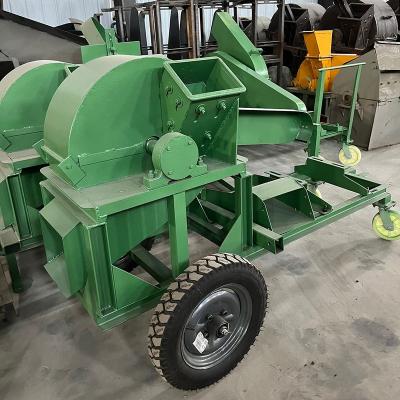 China Mobile Wood Chipper Crusher Hammer Mill Machine Farms Crusher Wood Cutting Crusher Sawdust Making Machine for sale