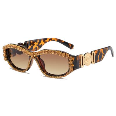 China New small square oval diamond-studded European sunglasses and American fashionable head polygonal glasses personalized street shot for sale