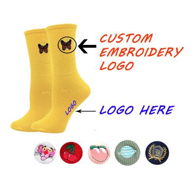 China Custom Logo Designer Socks Embroidery Custom Yueli Socks Manufacturer Wholesale Bamboo QUICK DRY Fashion Cotton Men Socks for sale