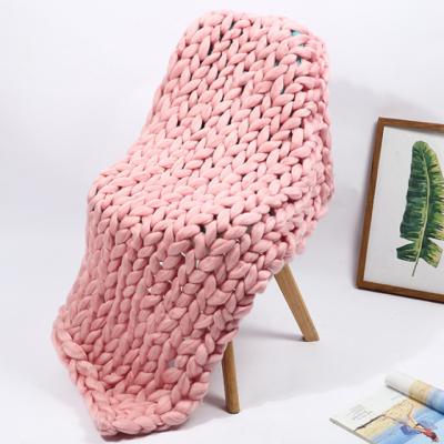 China Modern Warm Home Decor Wearable Chunky Knit Blanket Soft Fine and Smooth Braided Blanket Knitted Blanket Beautiful and Practical Throw for sale