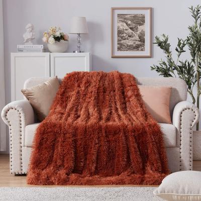 China Yuchun Folded Polyester Winter Shear Fuzzy Microfiber Long Faux Fur Fluffy Cozy Throw Blanket For Sofa Couch Bed Chair Decorative for sale