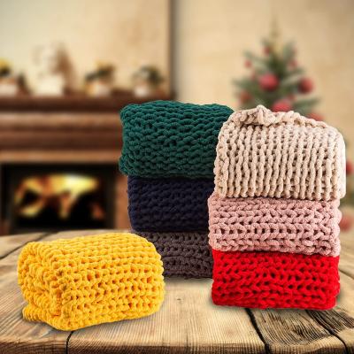 China Chenille PORTABLE Soft Yarn Knitted Blanket Machine Washable Crochet Chunky Knit Blanket Handmade Cable Knit Blanket Throw for sale