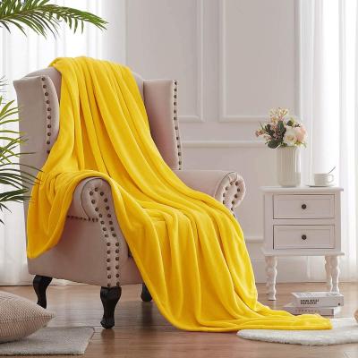 China Yuchun PORTABLE Soft Summer Throw / Fleece Blankets Travel Size Warm Fuzzy All Season Lightweight Microfiber Throw Blankets for sale