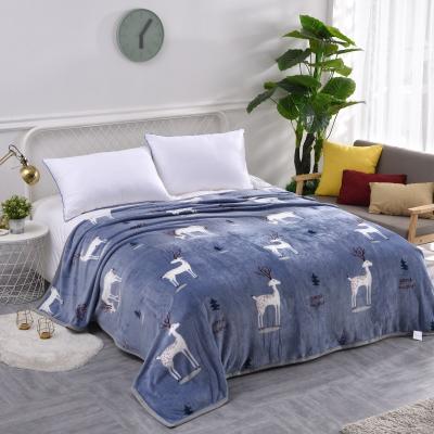 China Anti-Static 2021 New Design OEM Customized Digital Printing Fuzzy Flannel Coral Blanket Comfortable Minky Fleece Throw For Babies for sale