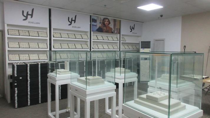 Verified China supplier - Guangzhou Yihong Jewelry Co., Ltd.