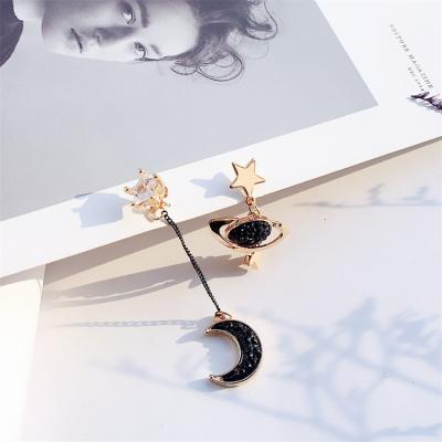 China Creative Women's Casual/Sports Long Earrings Moon Star Personality Planet Asymmetric Black Earrings Matching Earrings for sale