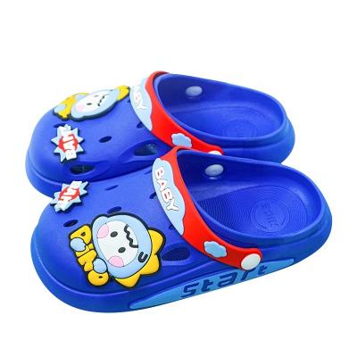 China Waterproof Summer cartoon cute slides shoes children sandals and slippers One piece for shipping pvc casual non-slip slipper for kids for sale