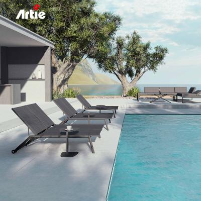 China Artie Modern Luxury Garden Furniture Aluminum Folding Folding Tube Beach Pool Chair Lounge Chairs for sale