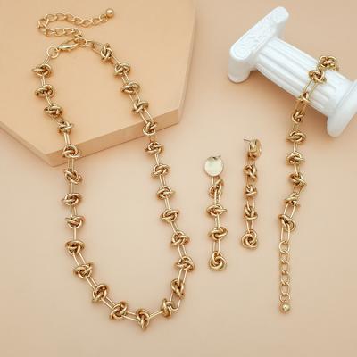 China Latest Design Punk Saudi Gold Jewelry Necklace Chain For Women Mens Gold Filled Chain Earring Jewelry Chain Set for sale