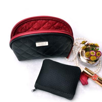 China Durable makeup bag for women cosmetic bag and toiletries bag used in travel or as a gift for sale