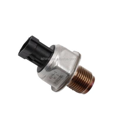 China Plastic + Steel Common Rail Pressure Sensor Fuel Pressure Sensor For Sensata 45PP4-1 for sale