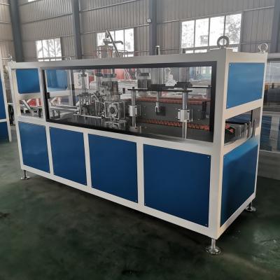 China Double Screw Feeder PVC Cable Duct Machine with ABB/Delta Inverter and Exhaust for sale