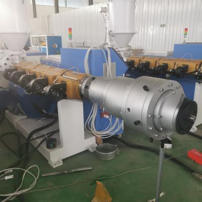 China 16-630mm PVC CPVC UPVC HDPE PE PP PPR Leitung Rohr Produktionslinie Zwillings- und Einzelschraub Extruder Extrusion Kunststoff UHMWPE Rohr Extrusion Produktionslinie zu verkaufen