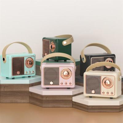 China Reprodutor de áudio portátil Hifi Estéreo TF USB FM Rádio sem fio Retro Alto-falante de dente azul à venda