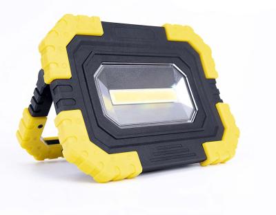 China Hot Selling PA(Nylon)+Corner Strip 10w 850 Lumen COB Working Light Led Portable Rechargeable Work Car Emergency Inspection Light for sale