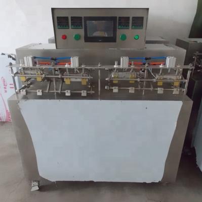 China 2000-3500BPH 50-500ml Beverage Water Pouch Filling And Sealing Machine for sale