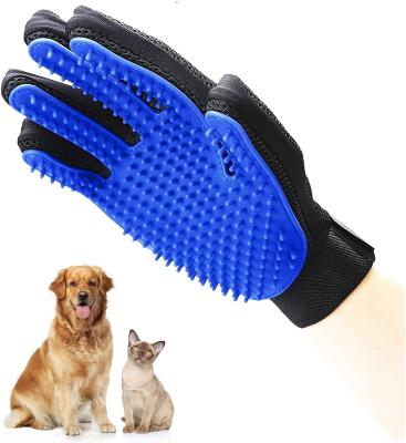 China Viable Solvent Brush Hair Glove Deshedding Pet Grooming Glove Soft Effective Pet Massage Gloves for sale