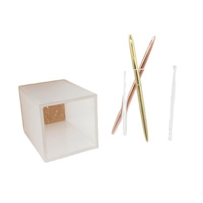 China Fashion Classic Transparent High Quality Acrylic Material Table Pen Luxury Desktop Stand for sale