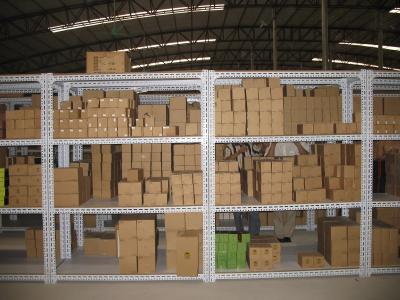 China cantilever warehouse pallet racking 3m high density Powder Coated for supermarket for sale