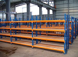 China Anti-Rust Storage Rack Systems Cold Steel Q235 Medium Duty Customized for sale