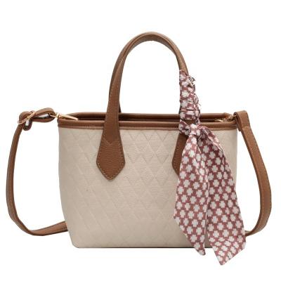 China PORTABLE Vintage PU Leather Large Capacity Messenger Bag Lychee Pattern Diamond Lattice One Shoulder Tote Bag for sale