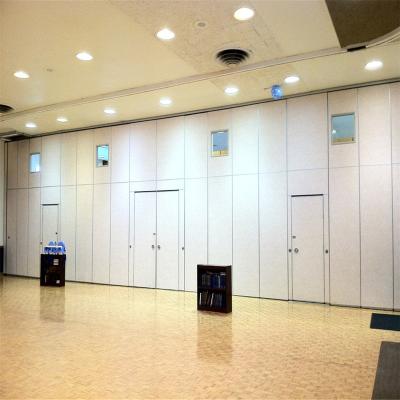 China Traditional Hotel Room Dividers Removable Operable Sliding Door Wall for sale