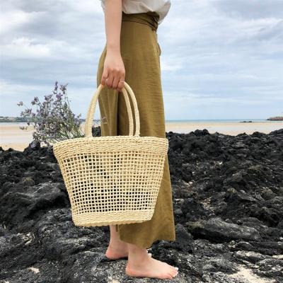 China Retro Vintage Straw Beach Purse Handbag Bridesmaid Woven Tote Bag For Women Lady for sale