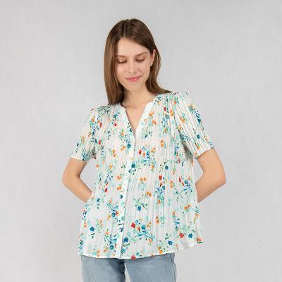 China Loose 2021 New Summer Floral Print Ladies Pleated Top Short Sleeve Blouse With Buttons for sale